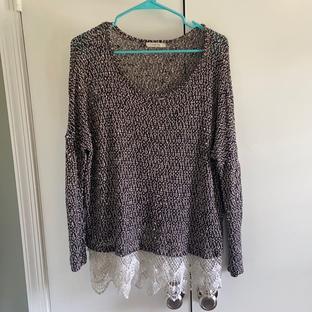 Entro Black and White Sweater